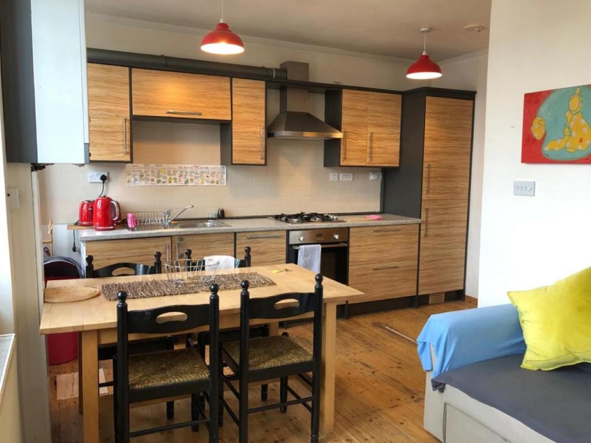 Splendid 1 Bedroom Flat + Terrace London Exteriör bild